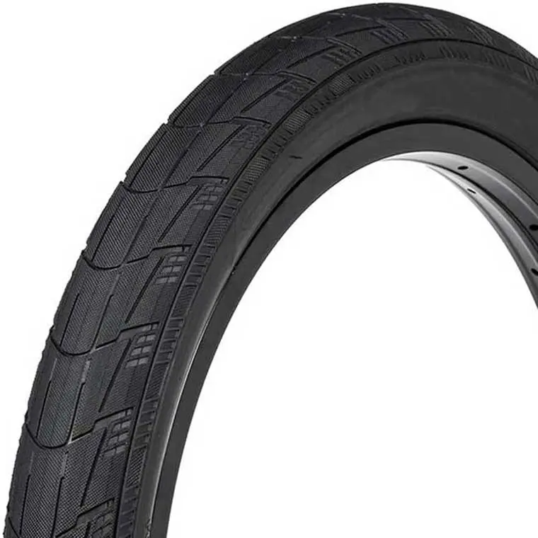 Eclat Mirage Tire 1
