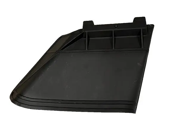 (601806) Discharge Chute 1