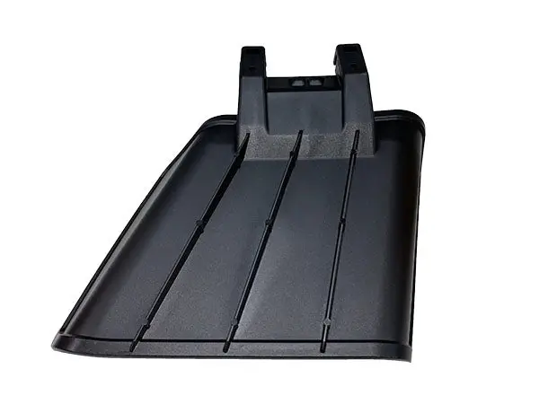 (607145) Discharge Chute 1