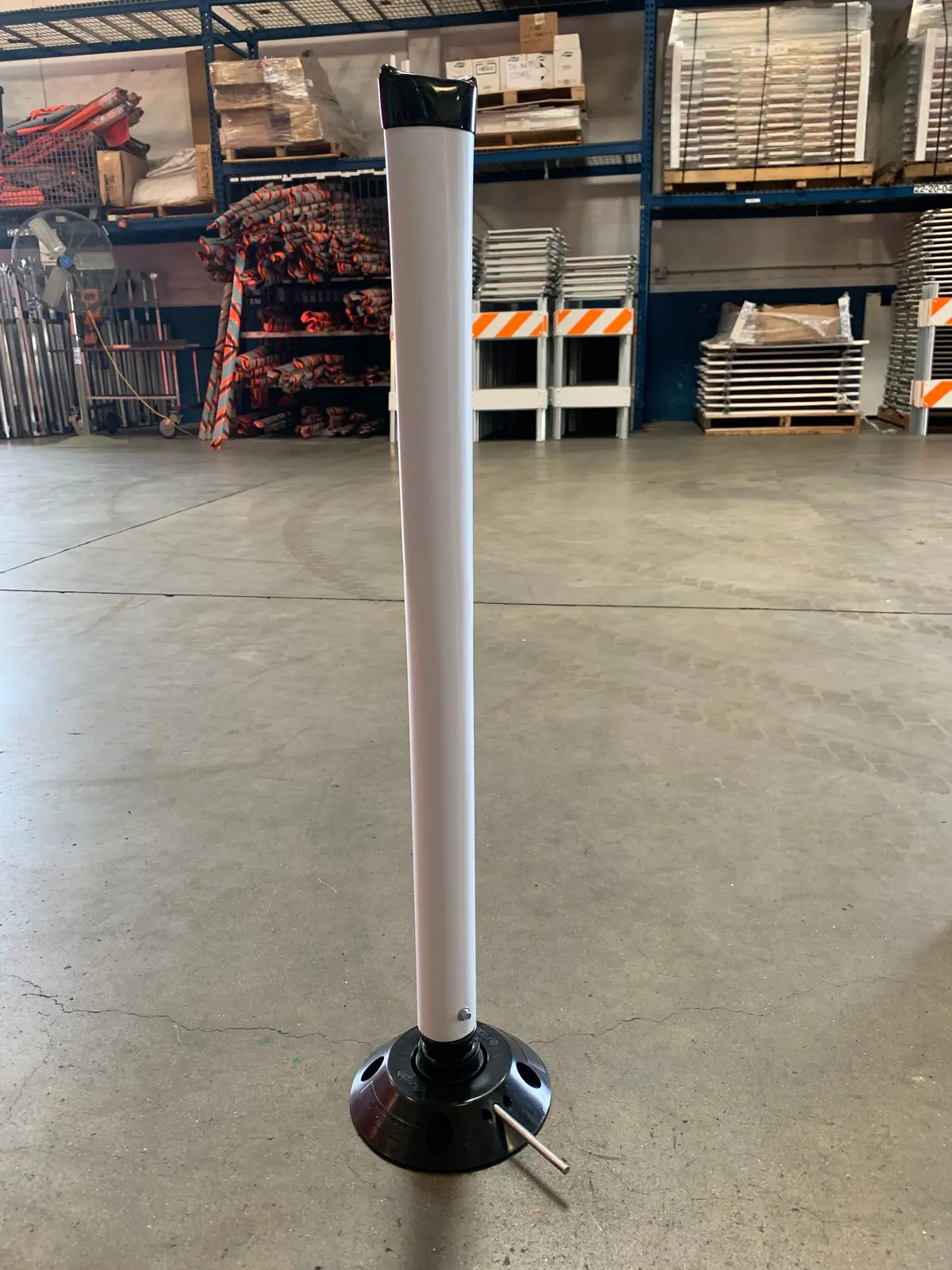 Channelizer 36" White Post 1