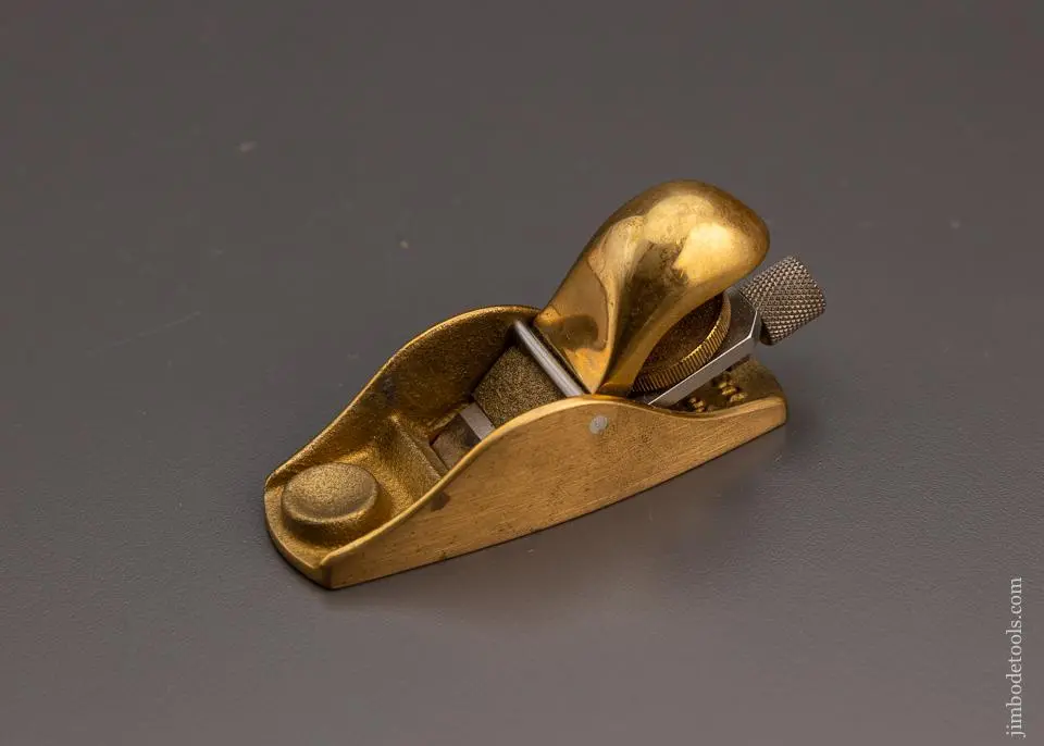 Lie Nielsen No. 101 Adjustable Instrument Maker’S Plane Fine - 98812 1