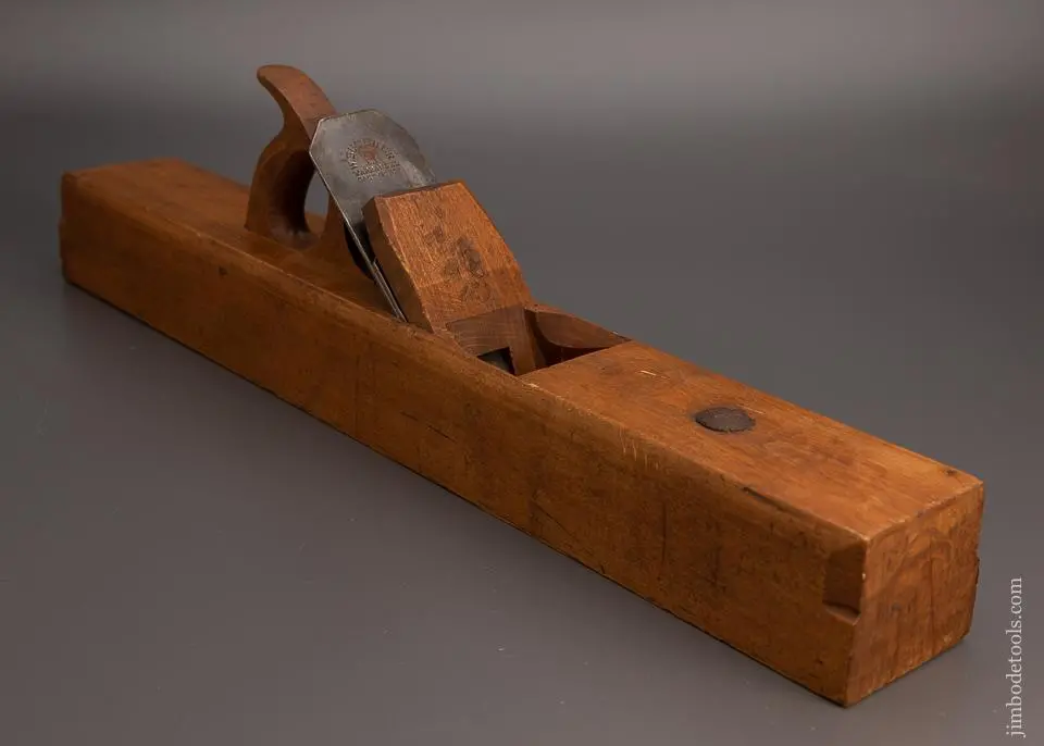 Remarkable A&E Baldwin New York 26 1/2 Inch Jointer Plane - 99292 1