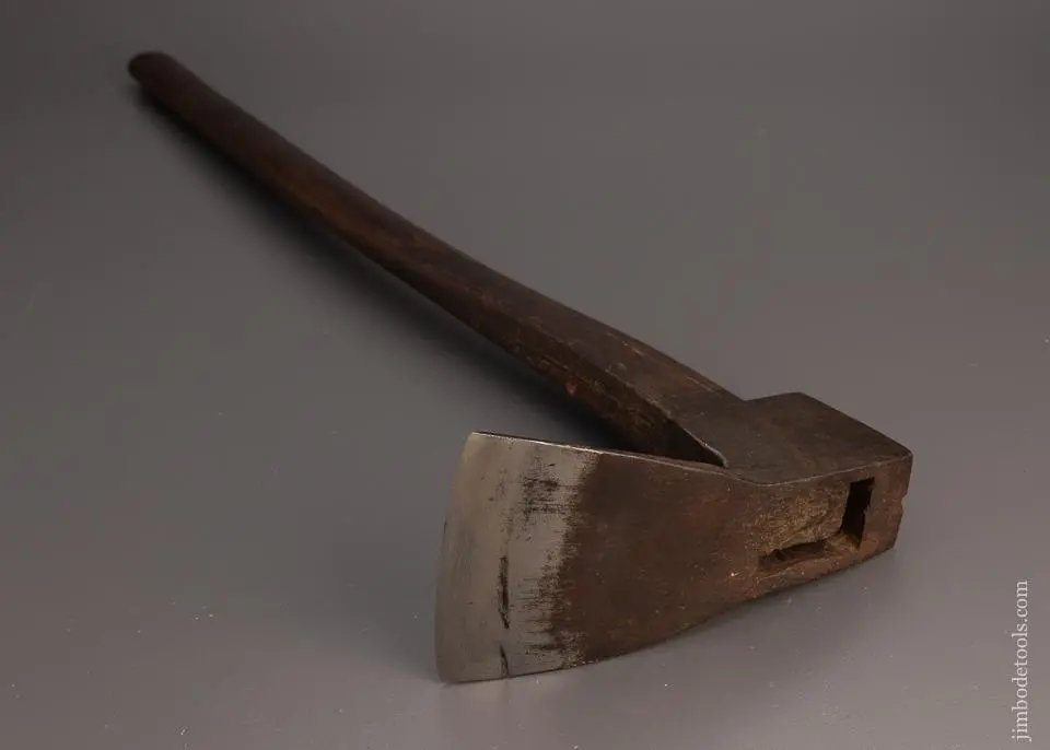 Excellent Curvy Underhill Edge Tool Co. Framing Adze - 99426 1