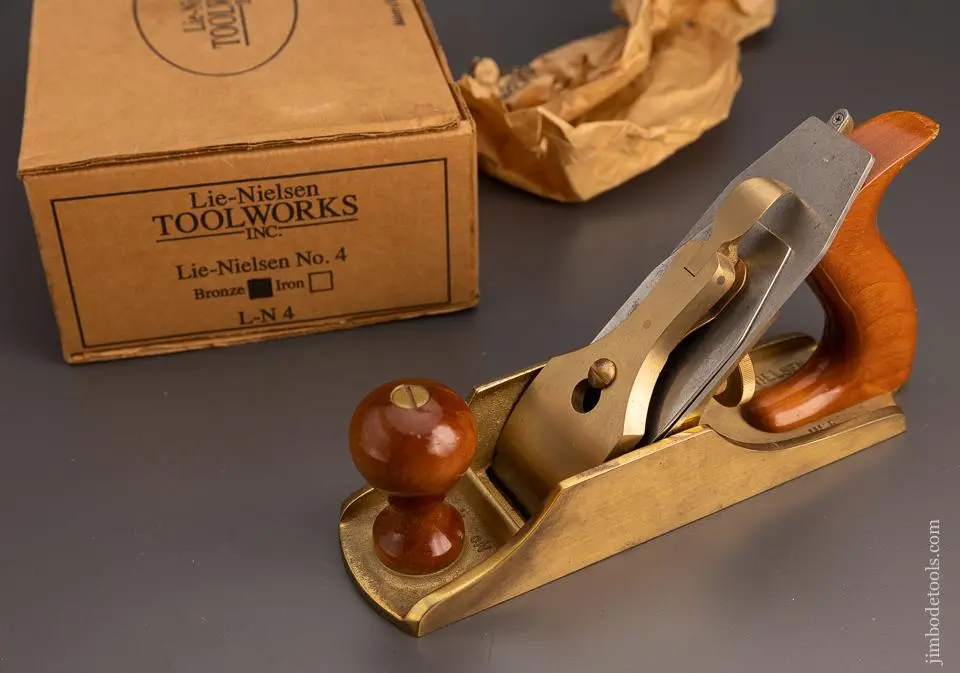 Lie Nielsen No. 4 Bronze Plane - 99447 1