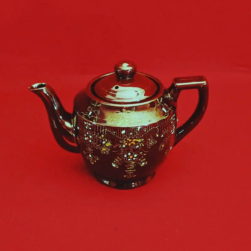 Red Clay Brown Betty Manganese Teapot 1