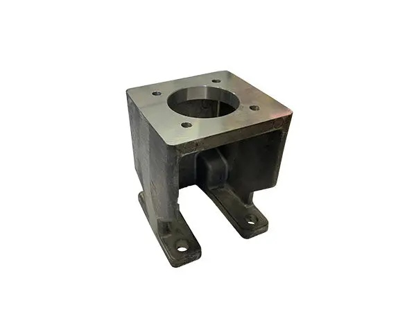 (Br020010) Flange-Engine Small-Br (Fits: 8-22 Ton Units) 1