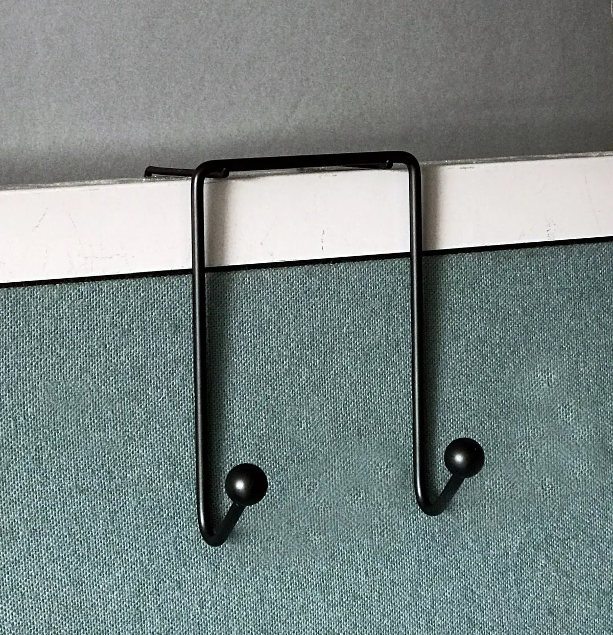 Tetra-Teknica Cwh-02 3 Inch Space Addition Wire Double Hook For Partition Wall Cubicle Panel, Color Black 1