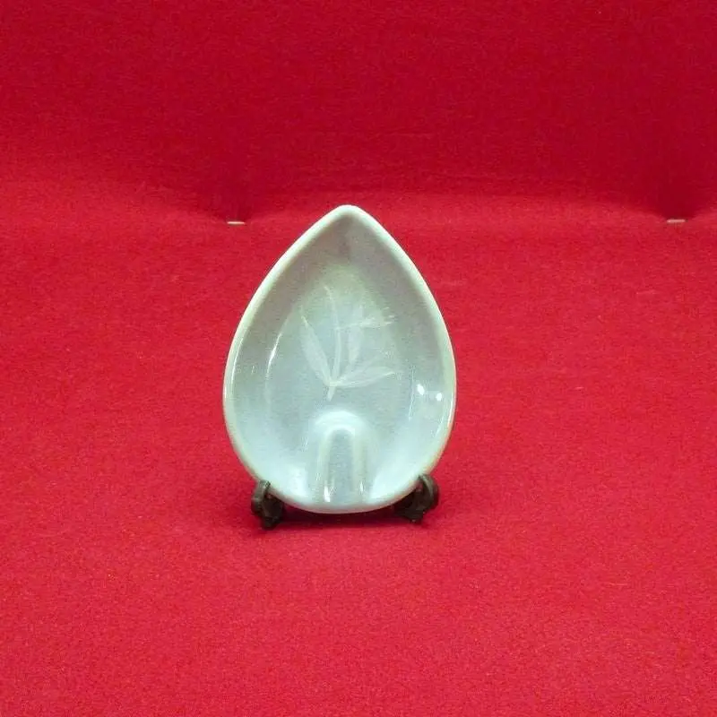 Blue Pacific Raindrop Ashtray 1