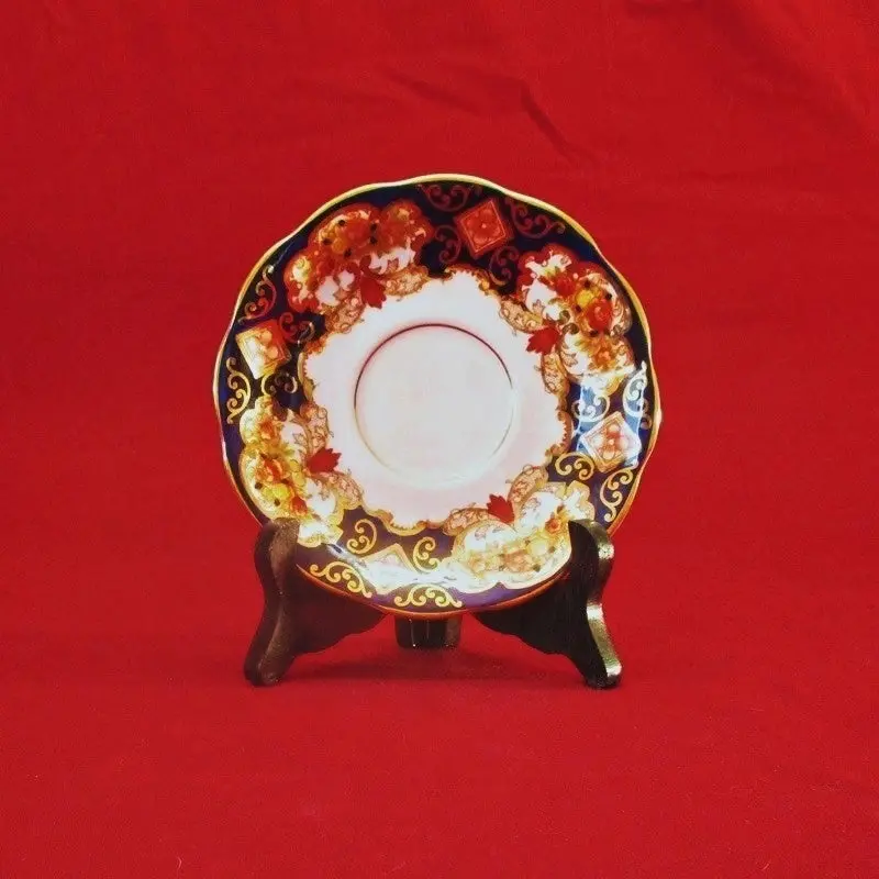 Royal Albert Bone China Heirloom 1