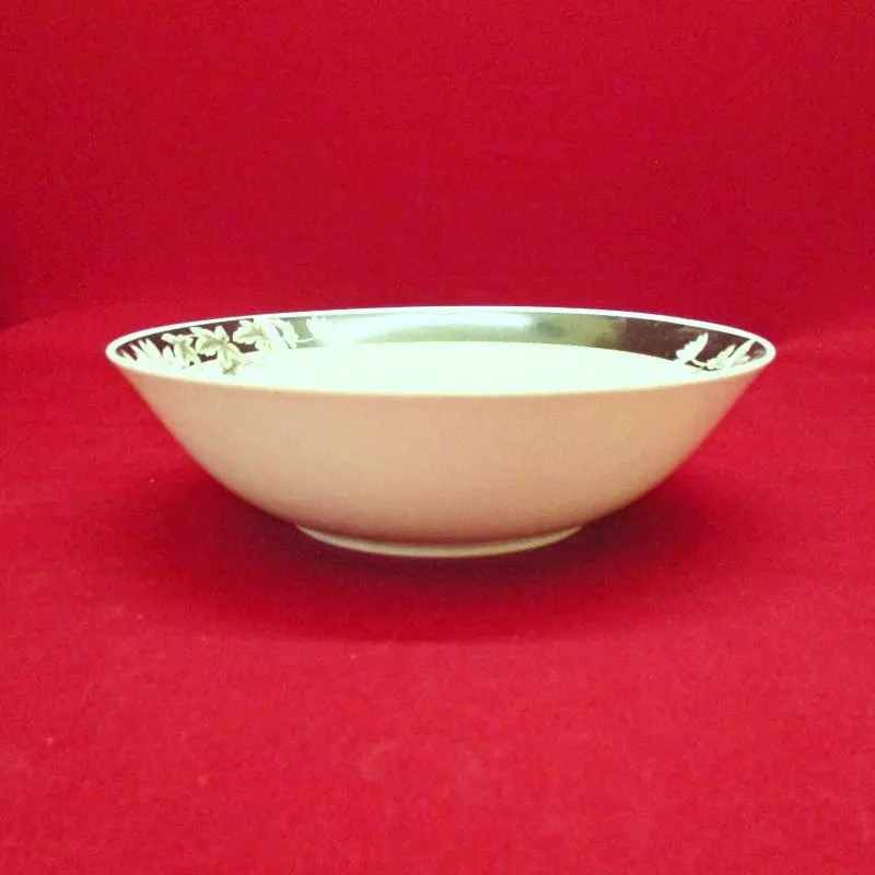 Gorgeous Floral Pattern Serving Bowl 1