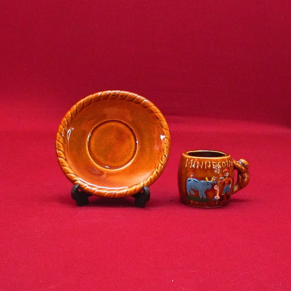 Minnesota's Essence Souvenir Pottery 1