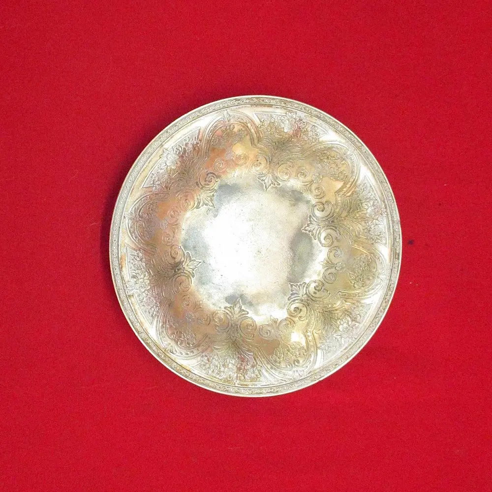 1900 Silver-Plated Holloware Dish 1