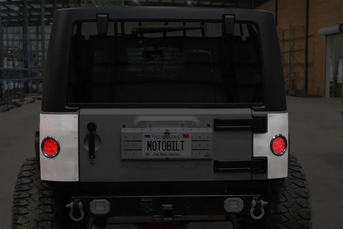Steel Rear Corner Armor W/ Round Taillight Holes For Jeep Jku 2