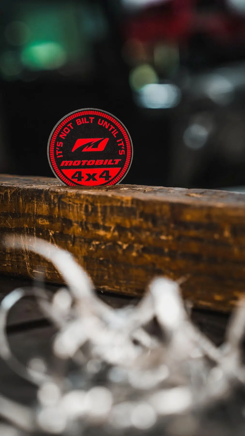 Motobilt Trail Badge Red & Black 2