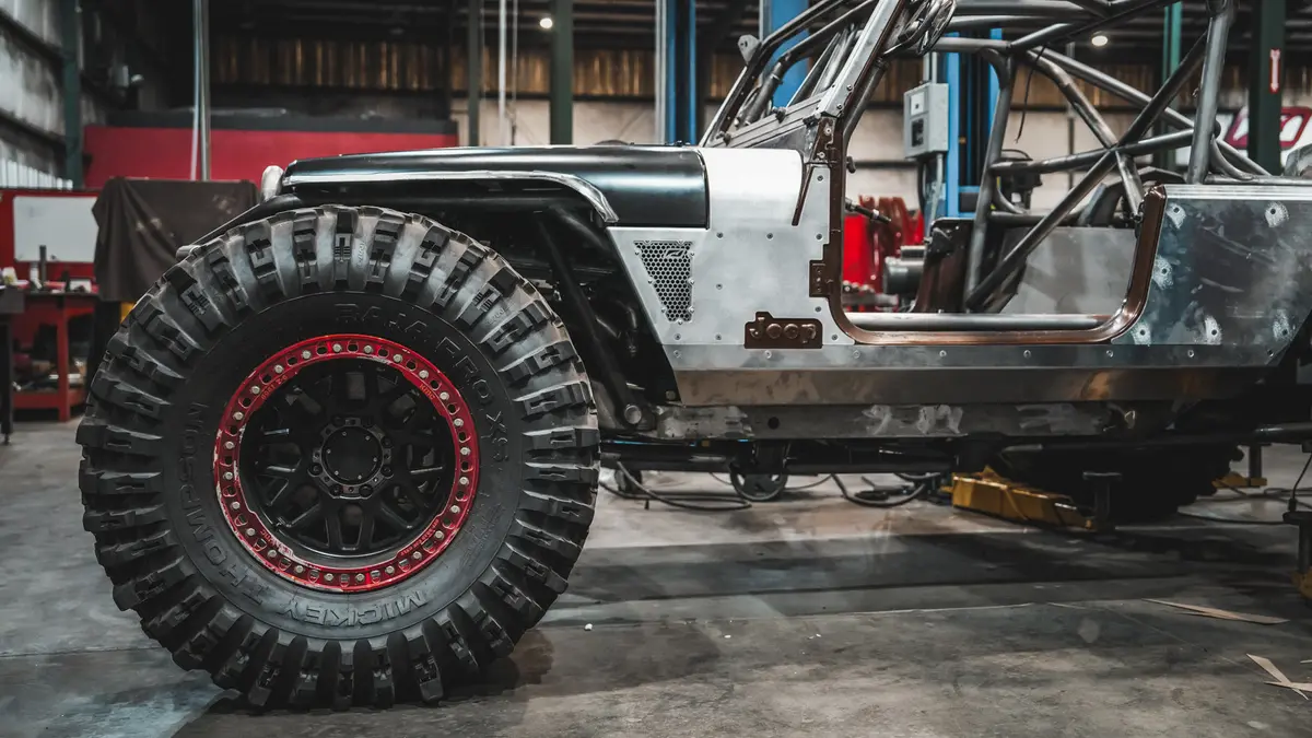 Steel Cowl & Mini Fender Armor For Jeep Yj 1