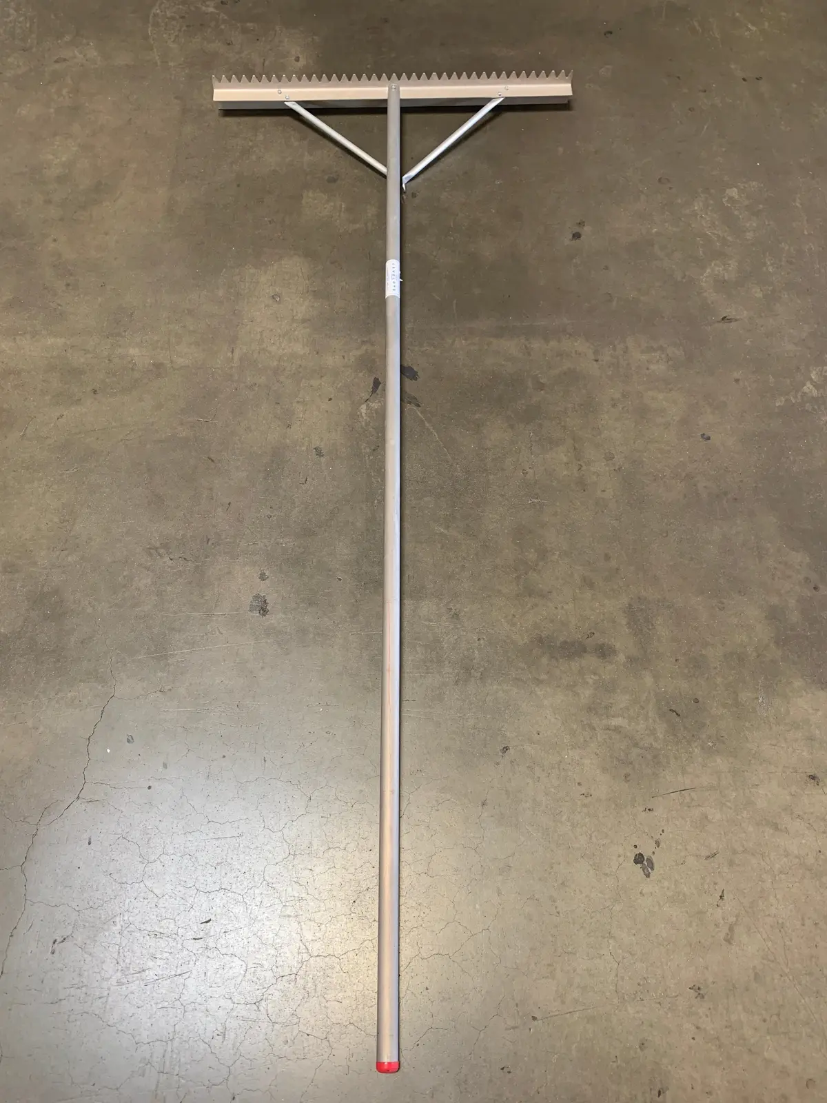 Asphalt Lute 36" W/ 7' Handle 1