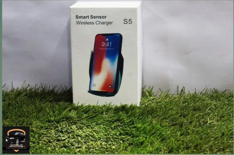 Mobile Holder With Wireless Charging Available For All Cars 1