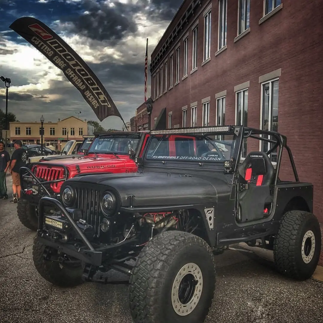 Motobilt Windshield Banners 1