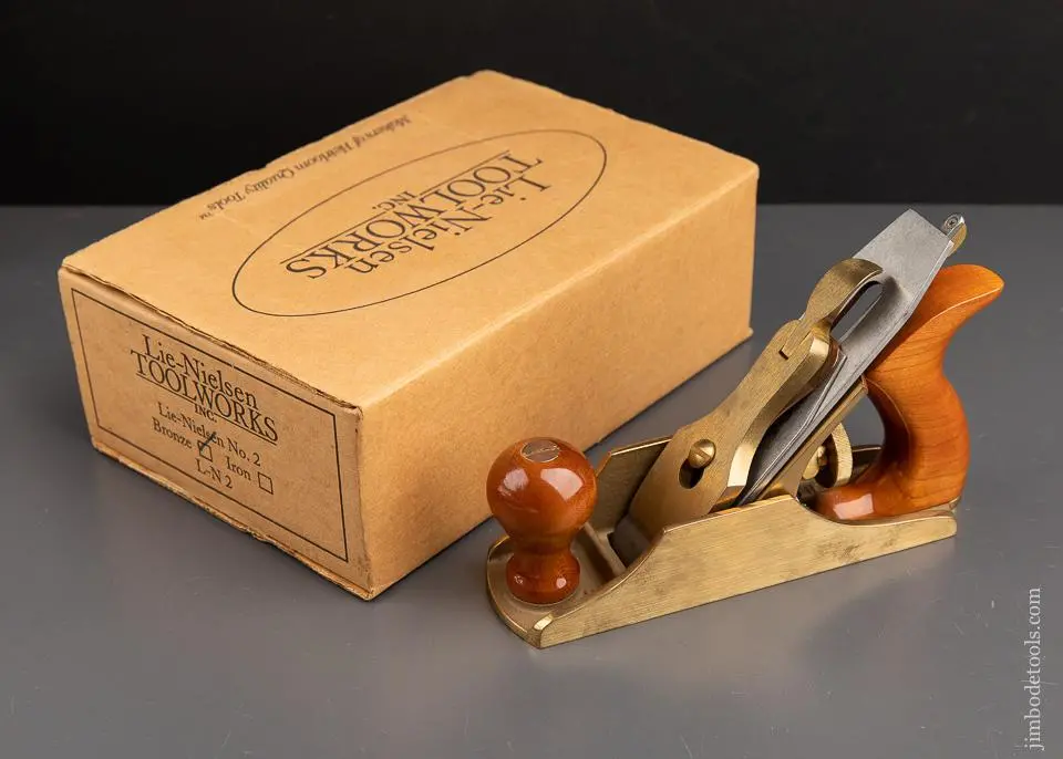 Lie-Nielsen No. 2 Bench Plane In Bronze Mint Unused In Original Box - 91900 1