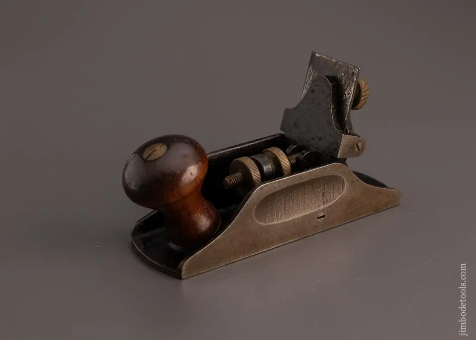 Fine  Stanley No. 212 Cabinet Maker’S Scraper Plane - 97698 - As Of Apr 15 1