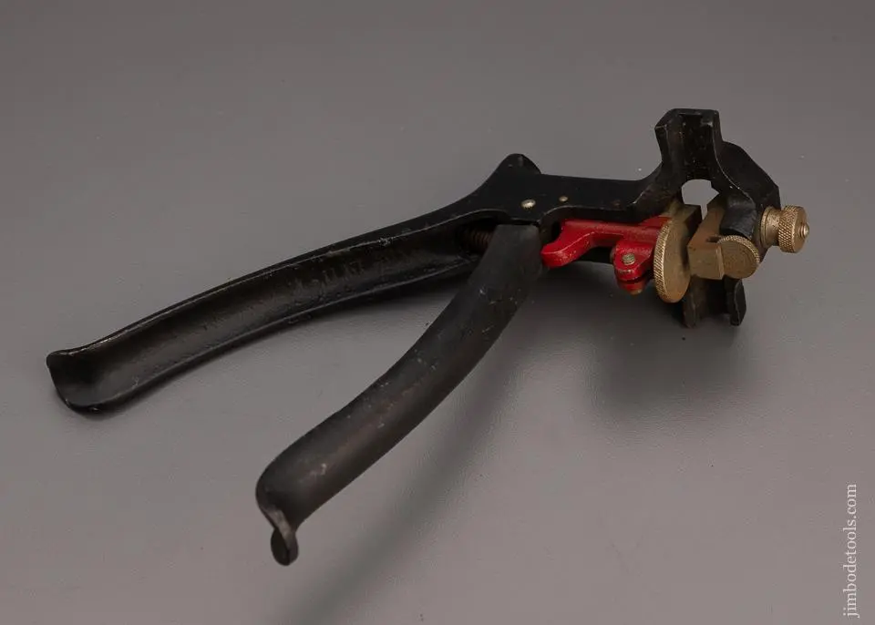 Near Mint Stanley No. 43 Saw Set - 97835 1