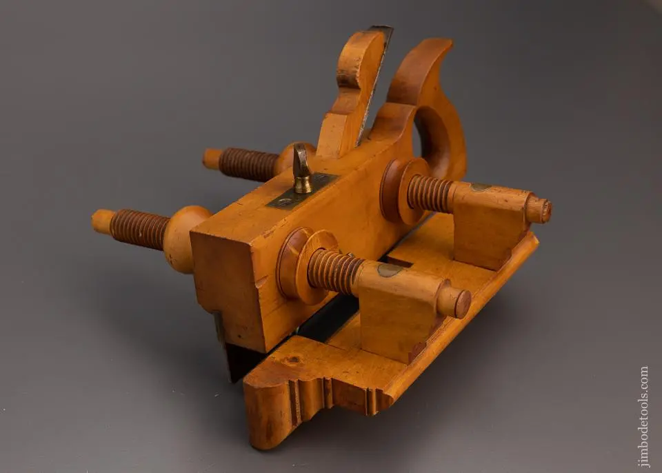 Extra Fine Ohio Tool Co. No. 104 Solid Boxwood Plow Plane - 97942 1