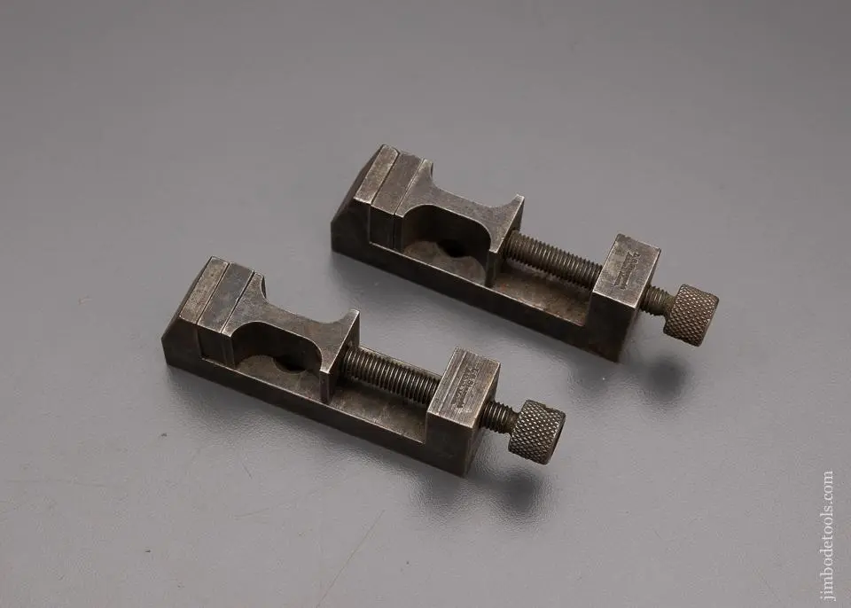Fine Pair Of Starrett Machinist’S Vises - 97982 1