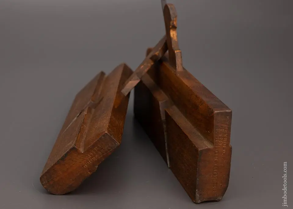 Good+ Crisp Pair Of Hollow & Round Moulding Planes By F. Seybold Cint. O. - 98054 1