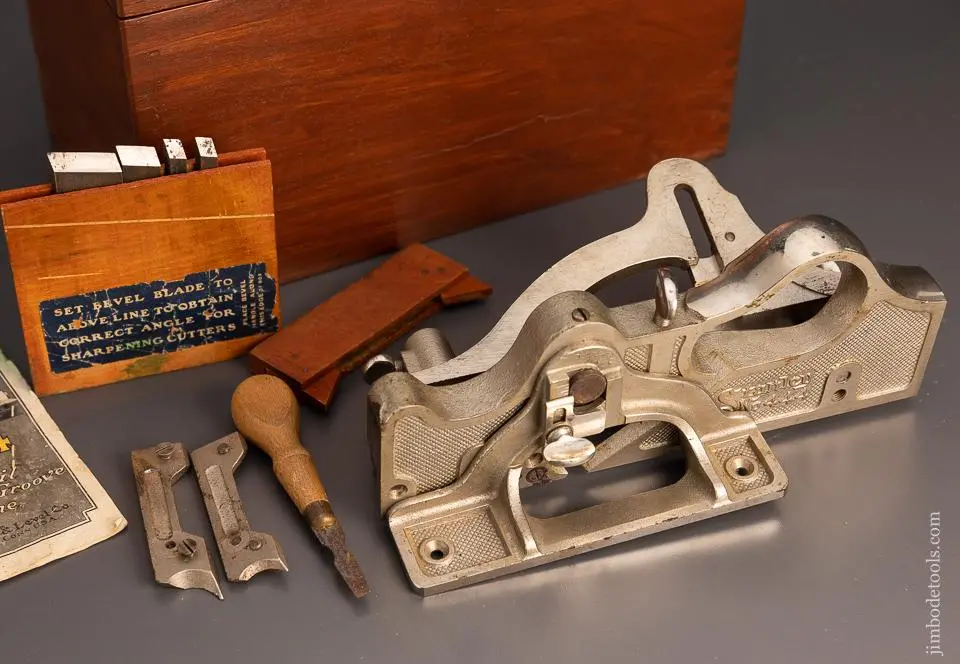 Near Mint Stanley No. 444 Dovetail Plane Mint In Custom Box - 98361 1