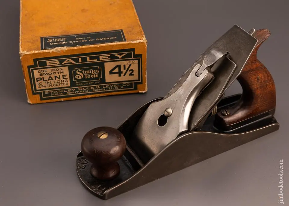 Fine Stanley No. 4 1/2 Jumbo Smooth Plane In Early Box - 98400 1