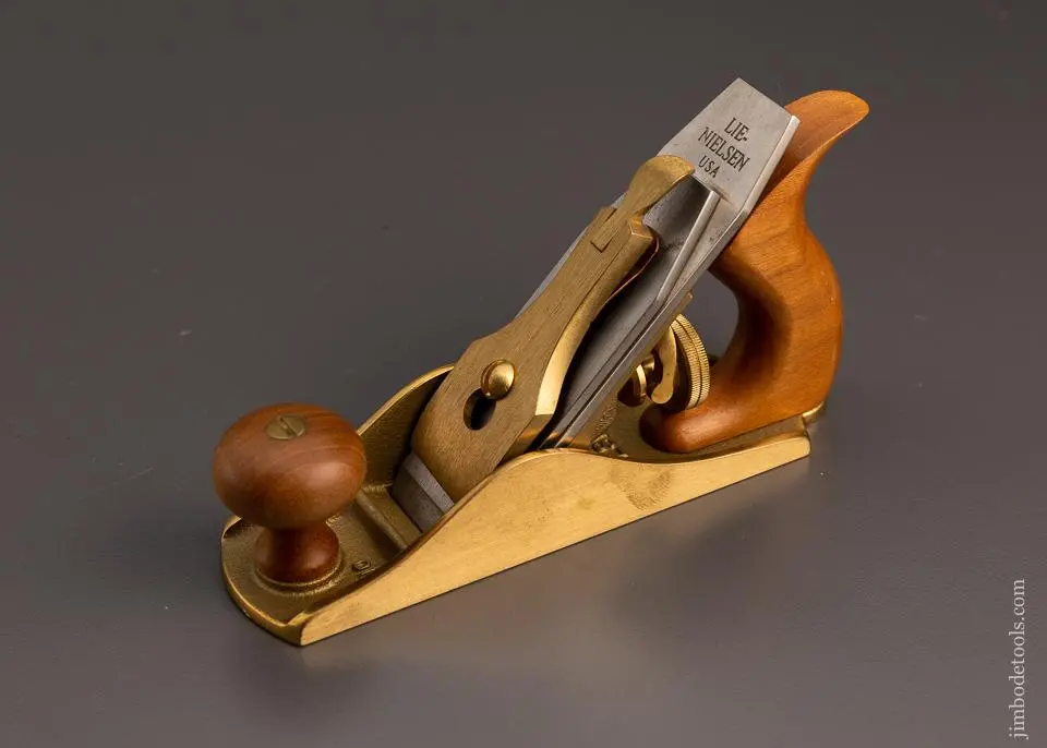 Lie Nielsen No. 1 Smooth Plane Bronze - 98431 1