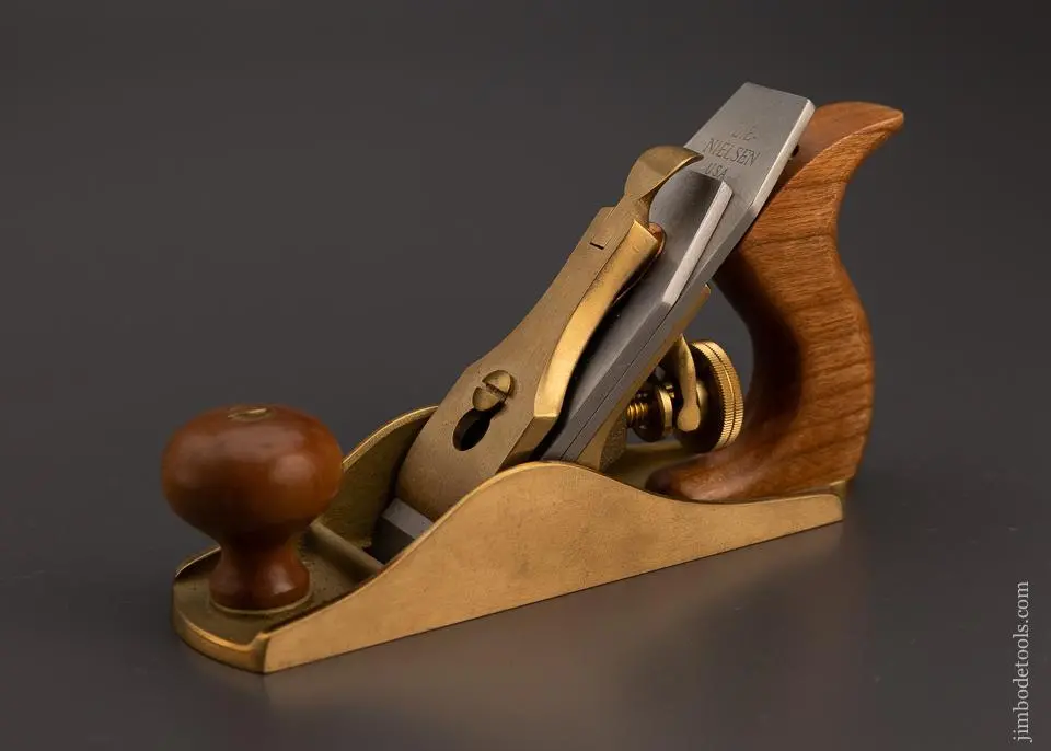 Discontinued Lie Nielsen No. 1 Bronze Smooth Plane - 98696 - As Of June 17 1