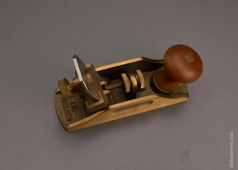 Lie Nielsen No. 212 Scraper Plane Pretty Much Mint Unused - 98860 1