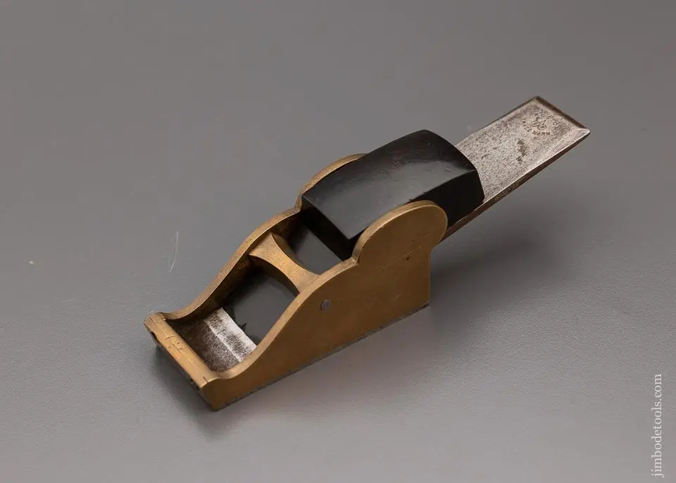 Exquisite Preston Chariot Plane Gunmetal & Ebony - 98142 1